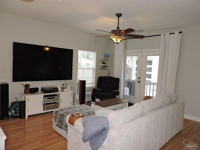 Building Photo - 1531 N 12th Ave