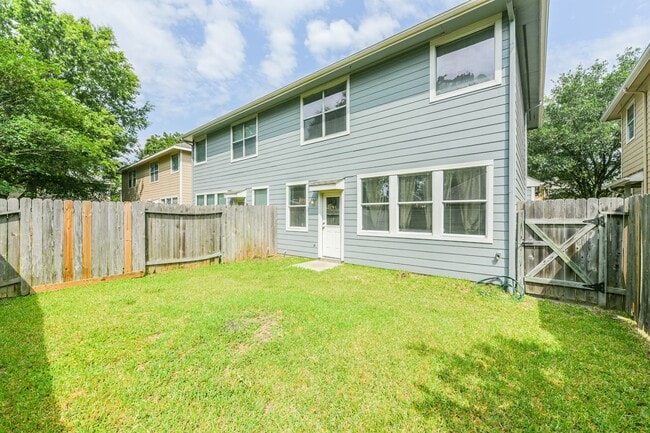 Building Photo - 6326 Veranda Green Trail