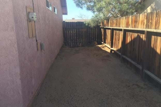 Building Photo - 8443 Great Cir Dr