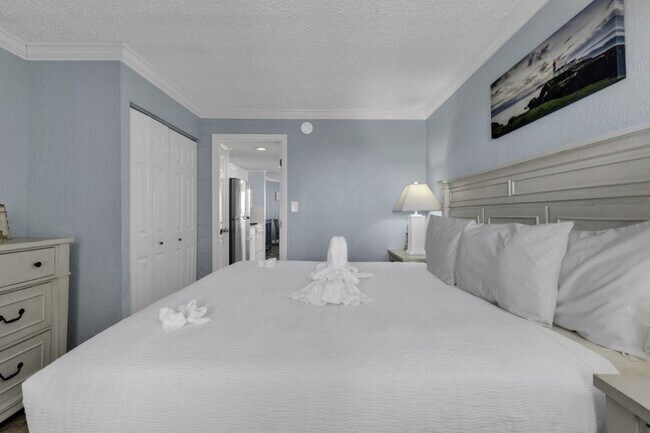 Building Photo - 2001 S Ocean Blvd