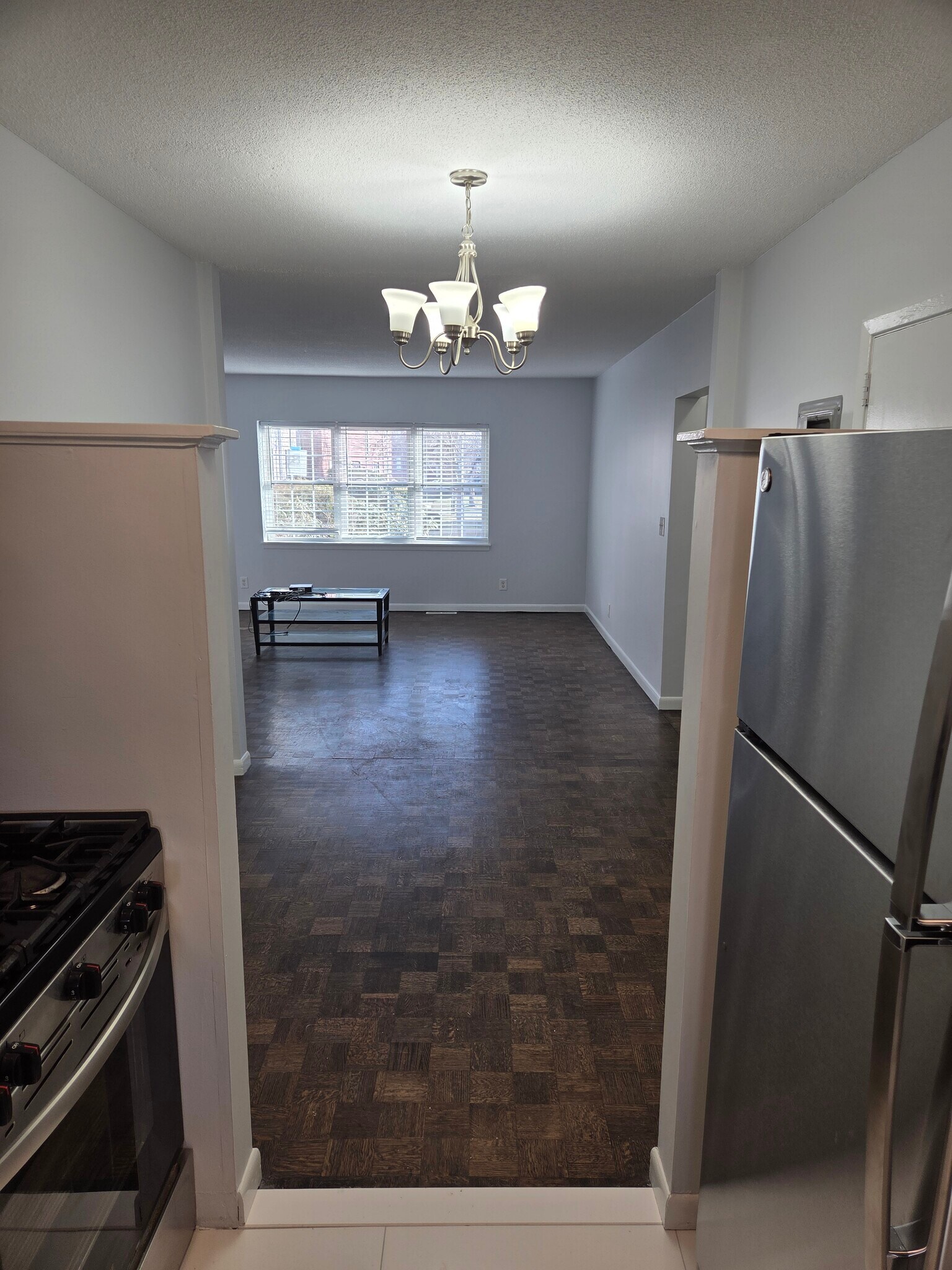 Building Photo - 190 Lake Shore Rd