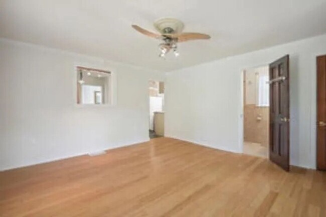 Building Photo - 8413 Spencer Ct