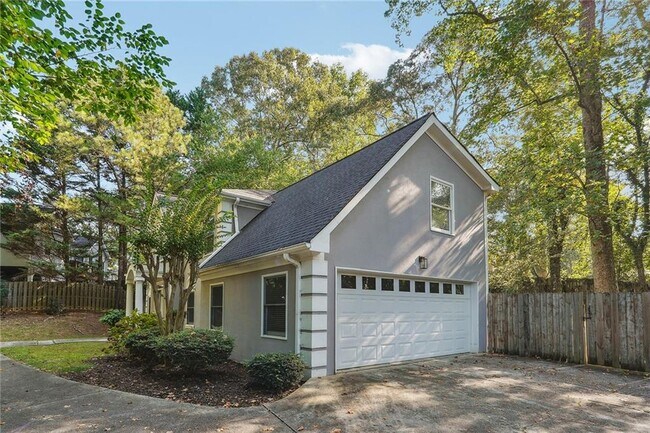 Building Photo - 515 Spring Gate Ln