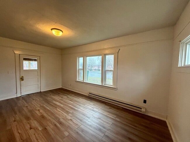 Building Photo - Charming 2-Bed, 1-Bath Home on a Huge Lot – $1,400/mo – Cheney, WA