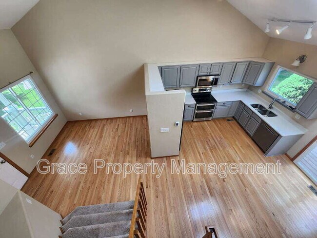 Building Photo - 2329 Alpha Ct