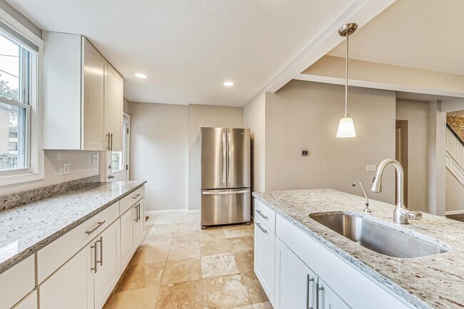 Building Photo - Coming Soon! Gorgeous 4 Bed + 3.5 Ba totally renovated row home in Columbia Heights