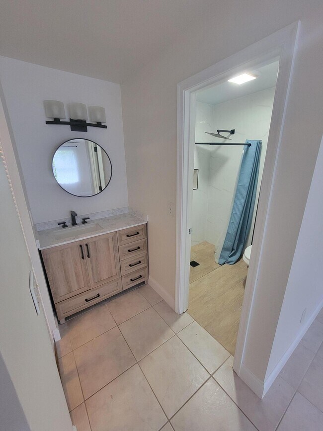 Building Photo - 104 Arrowhead Cir