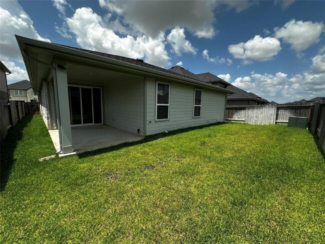 Building Photo - 29243 Pikes Peak Dr