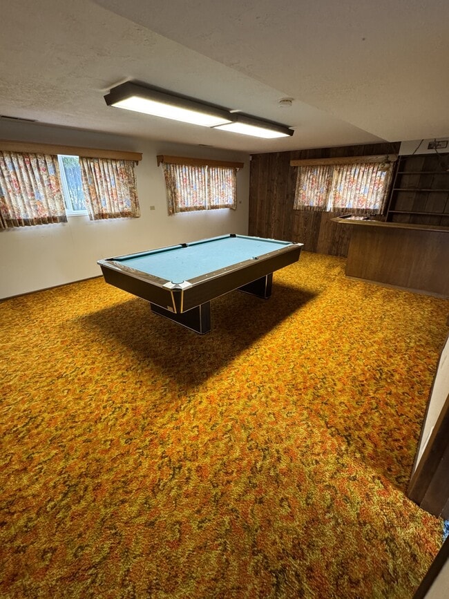 Building Photo - 19774 Grade Rd SE