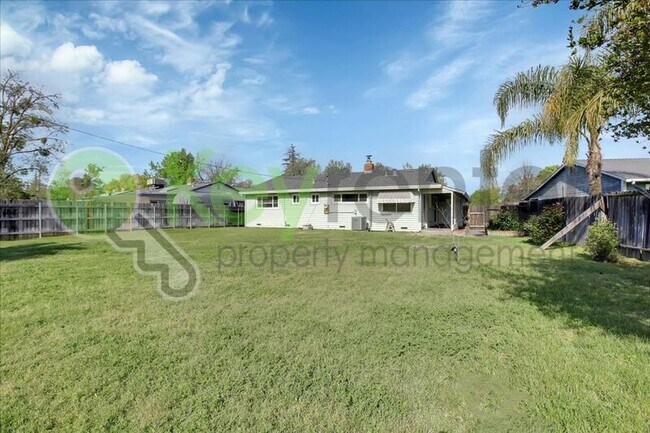 Building Photo - 3124 Brophy Dr