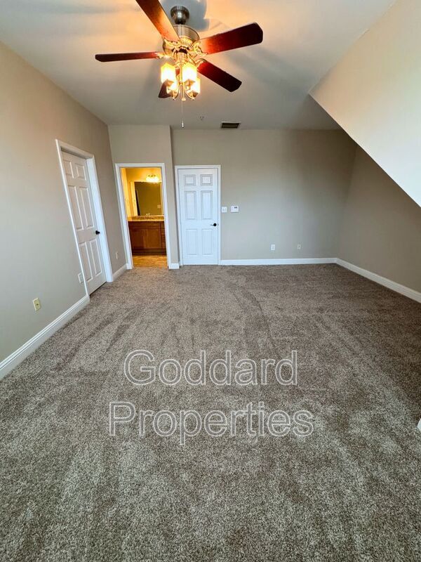 Building Photo - 8725 Grape Arbor Way