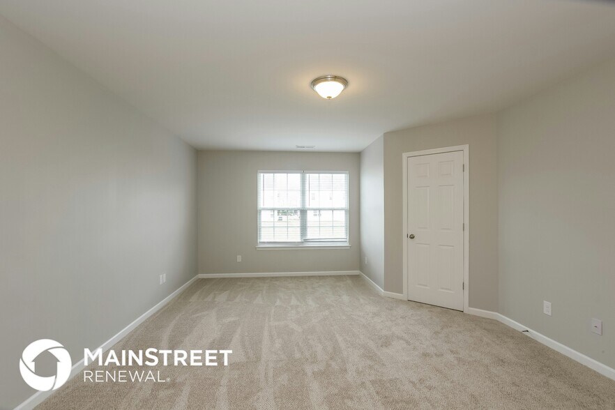 Building Photo - 9336 Bradstreet Commons Way