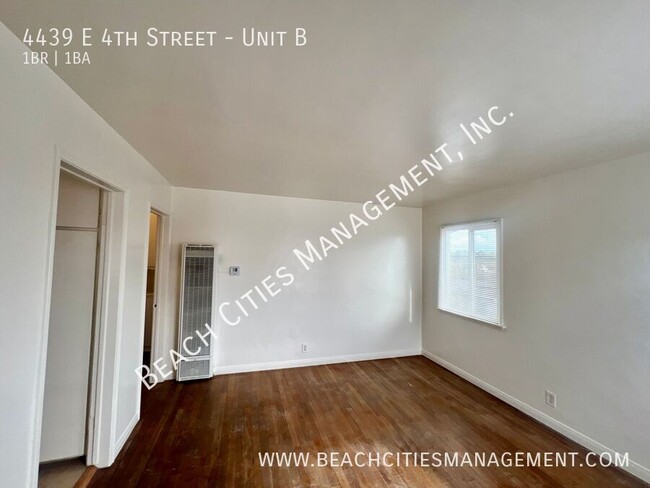 Building Photo - Cute One Bedroom Blocks Away from Beach an...