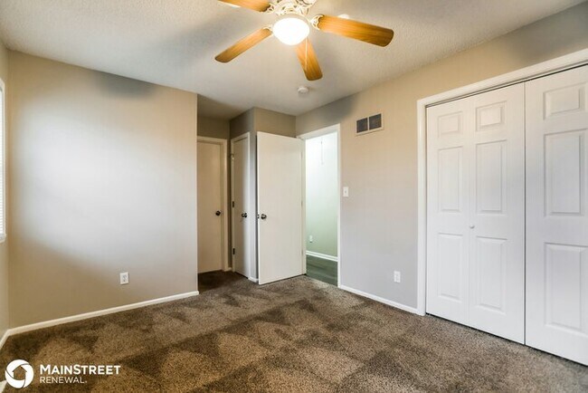 Building Photo - 509 W 5th Ct