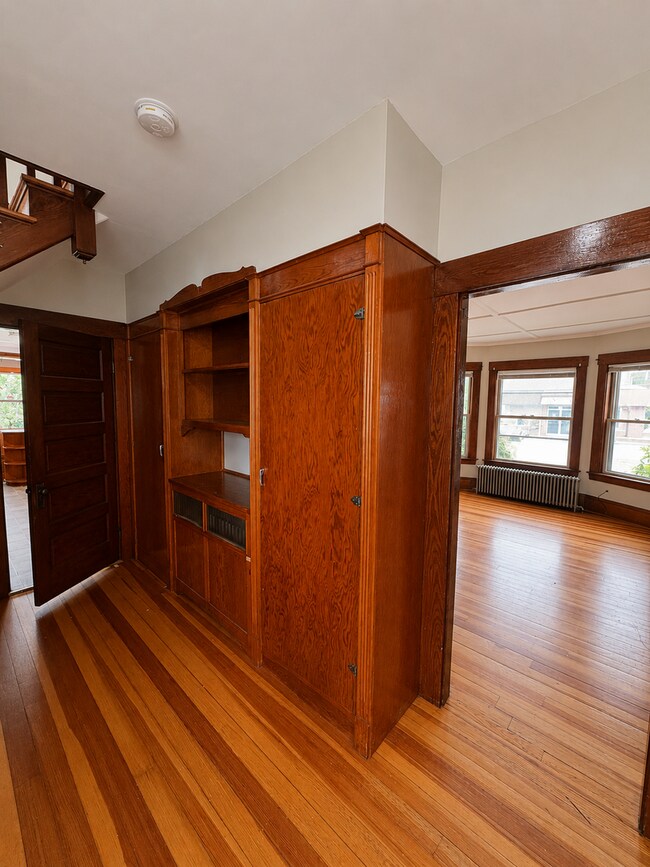 Building Photo - Spacious 4-Bedroom Home with Garage, Fenced Yard & Historic Character | Rochester, NH