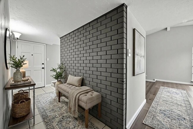 Building Photo - 14034 Lourdes Dr