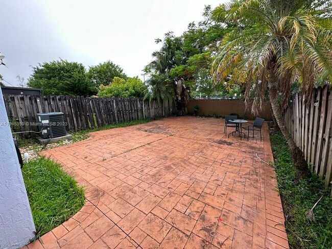 Building Photo - 4723 SW 163rd Pl