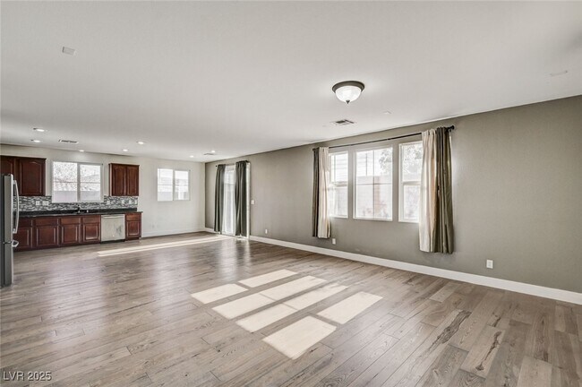 Building Photo - 6935 Galeria Posada Ave