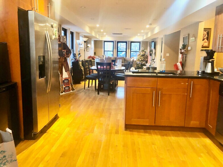 Building Photo - 44 Orkney Rd