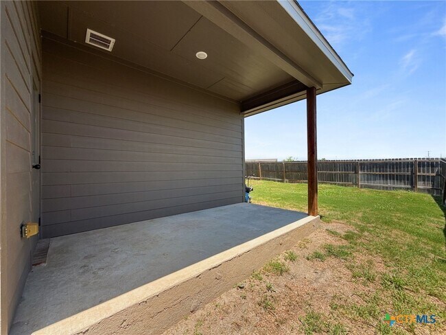 Building Photo - 1606 Black Kettle Trl