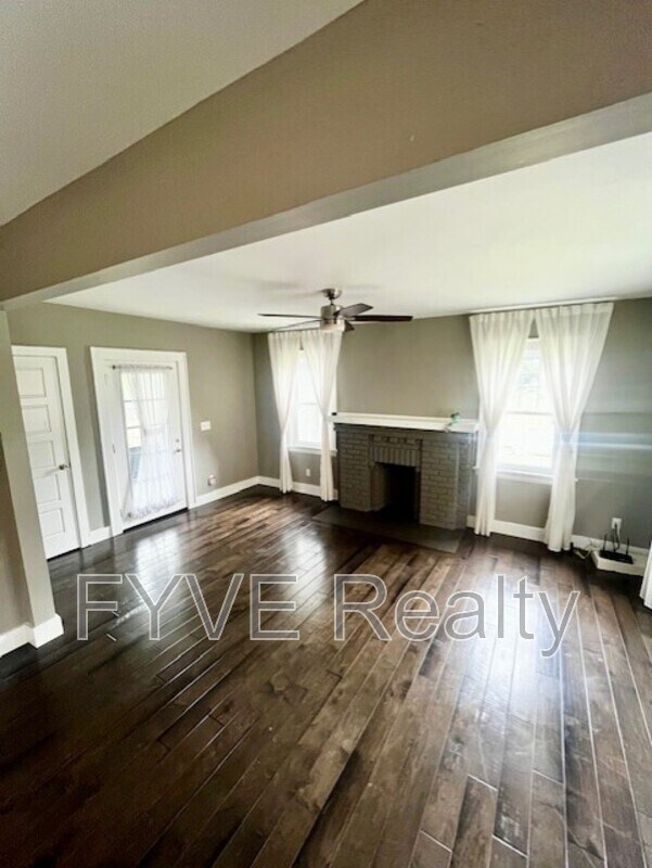 Building Photo - 3463 Wabash Ave