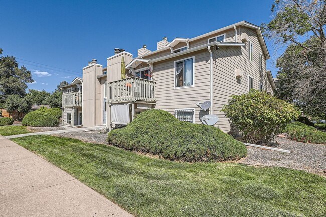 Primary Photo - Newly Updated 2 Bedroom Condo- Move in ready! Move in Special $500 off 1st months rent!