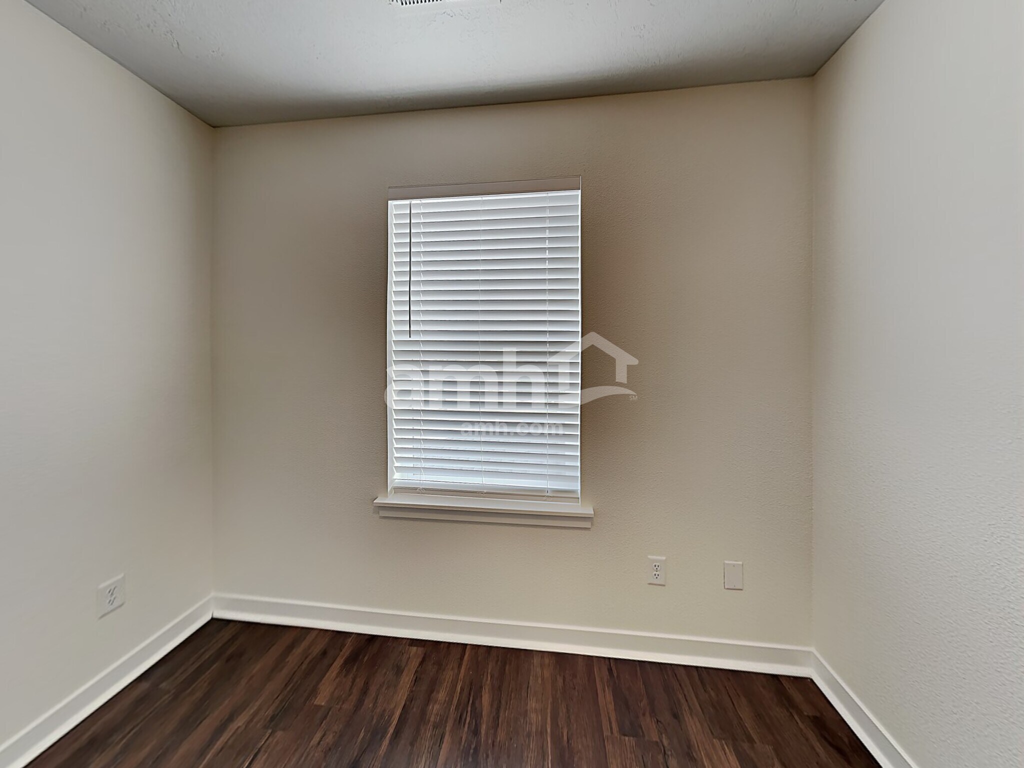 Building Photo - 4537 N Alester Ave