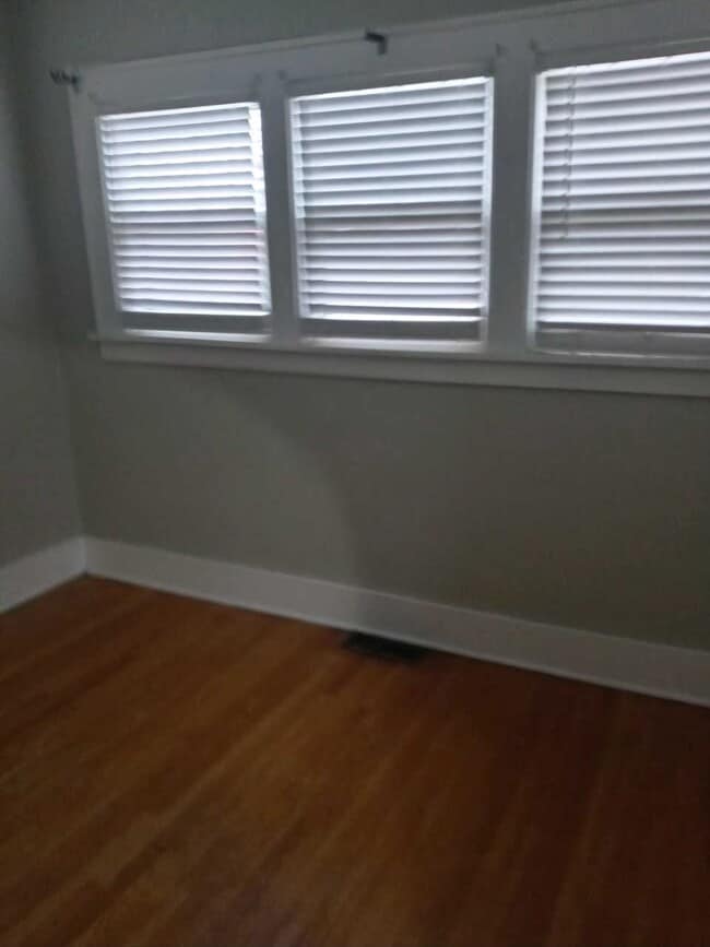 Building Photo - 440 W Cook St