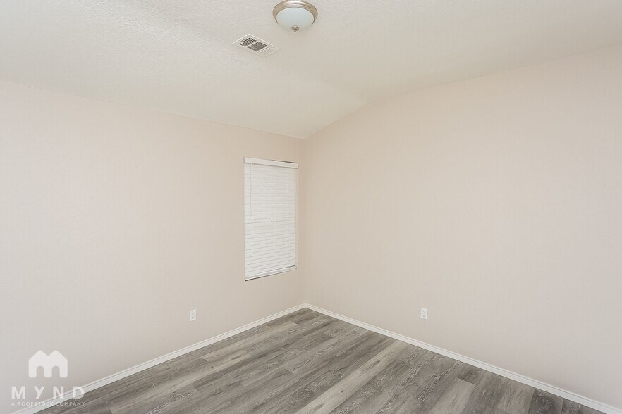 Building Photo - 701 Kentucky Derby Ln
