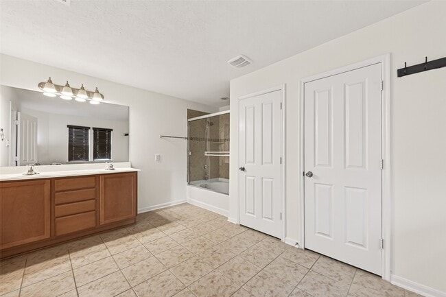 Building Photo - 11006 Jacob Crossing Dr