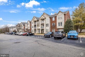 Building Photo - 700 Orchard Overlook