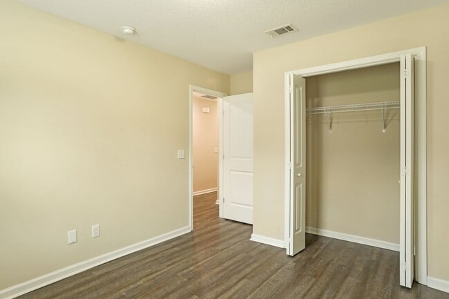 Building Photo - 3bd 2ba HOME FOR RENT!