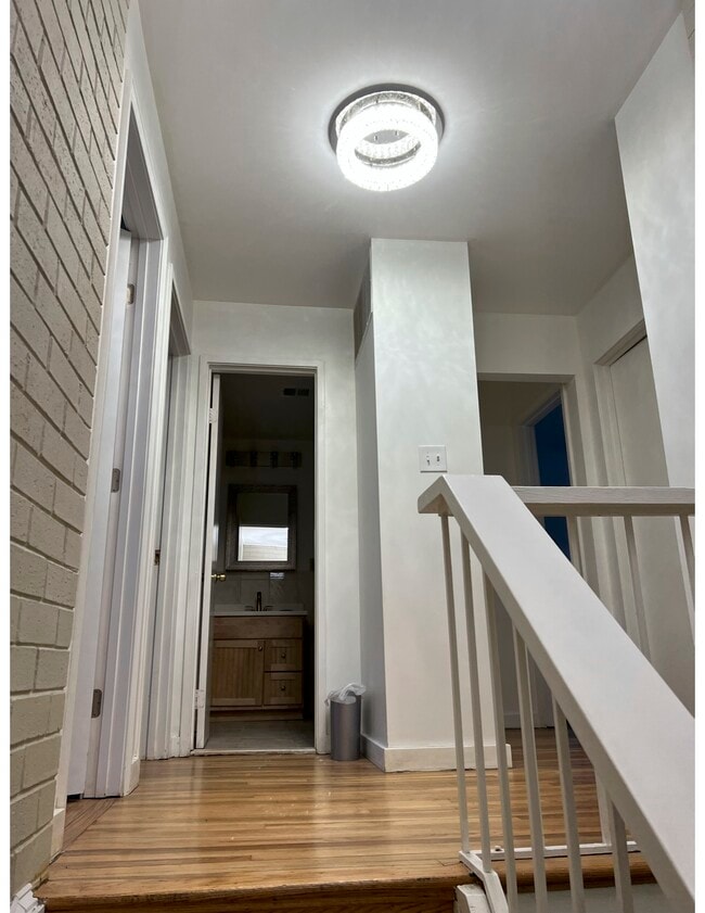 Building Photo - 7950 Inverness Ridge Rd