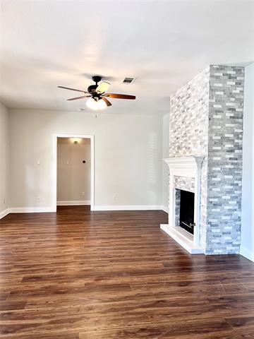 Building Photo - 1504 De Moss Ct