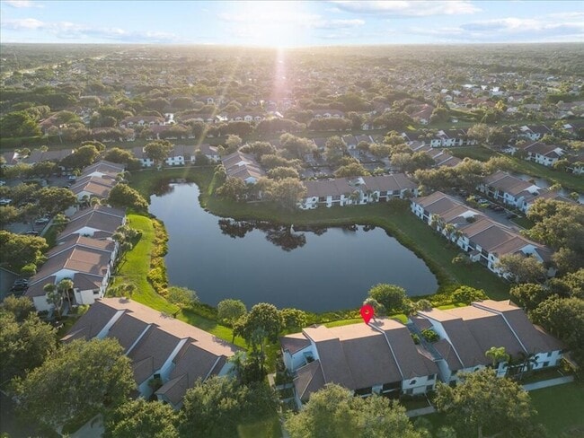 Building Photo - 5415 Verona Dr