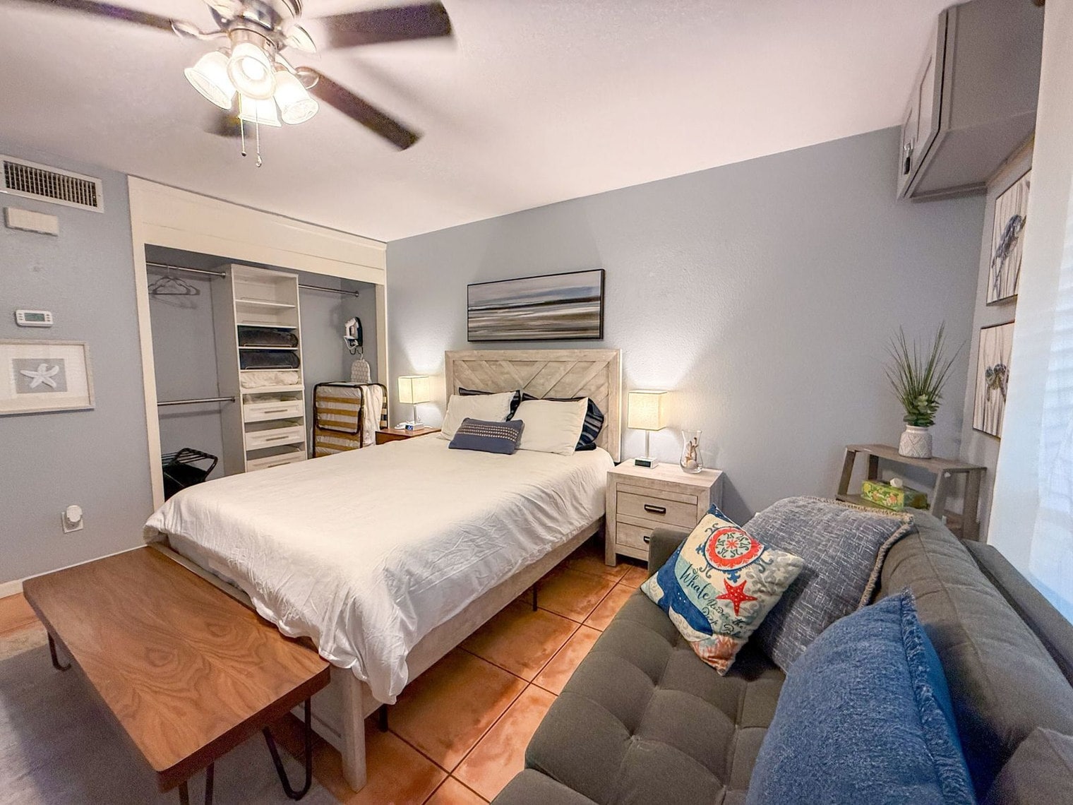 Building Photo - 14898 Granada Dr