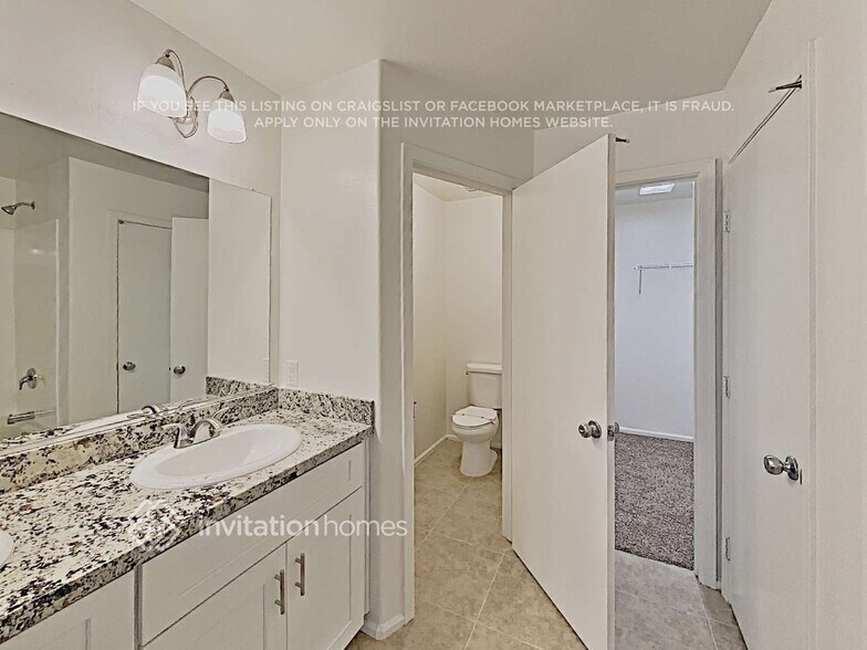 Building Photo - 1051 S Cheshire Ln