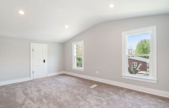 2nd Floor Bedroom - 727 W Grove St