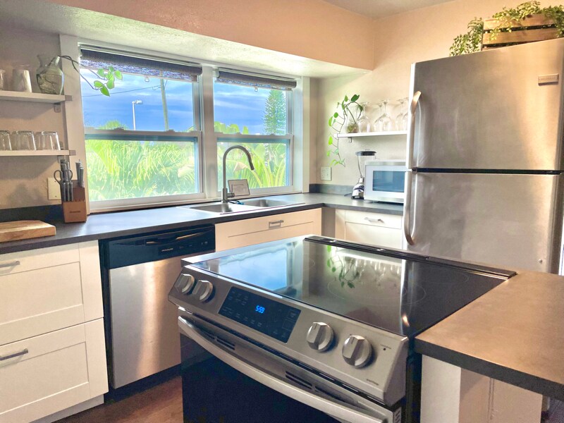 Building Photo - 7700 Boca Ciega Dr