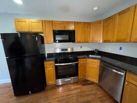 Building Photo - 2212 N 16th St