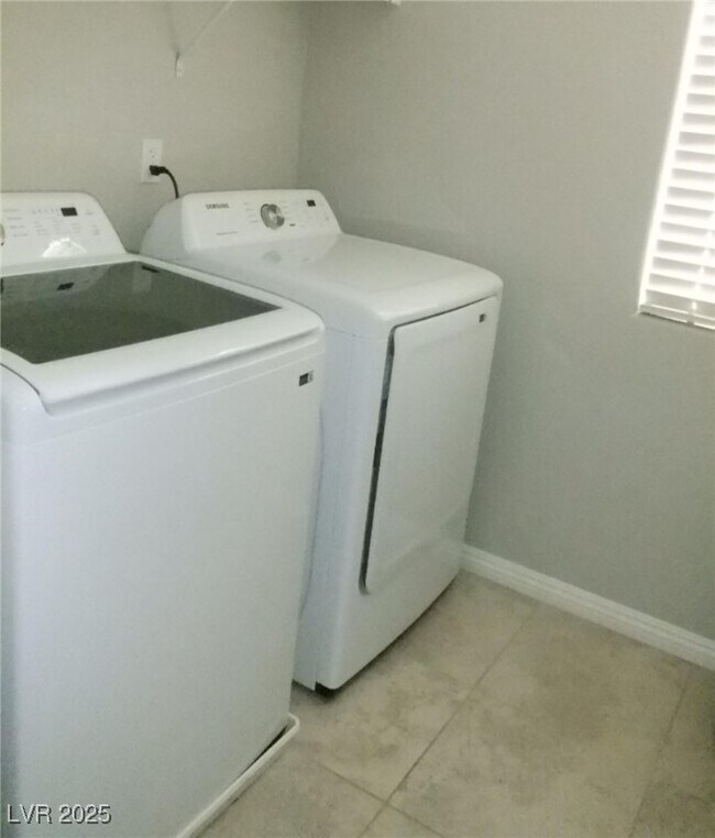 Primary Photo - 2990 Saltillo Ln