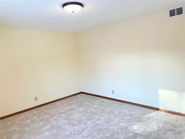 Building Photo - 1670 Stillwater St