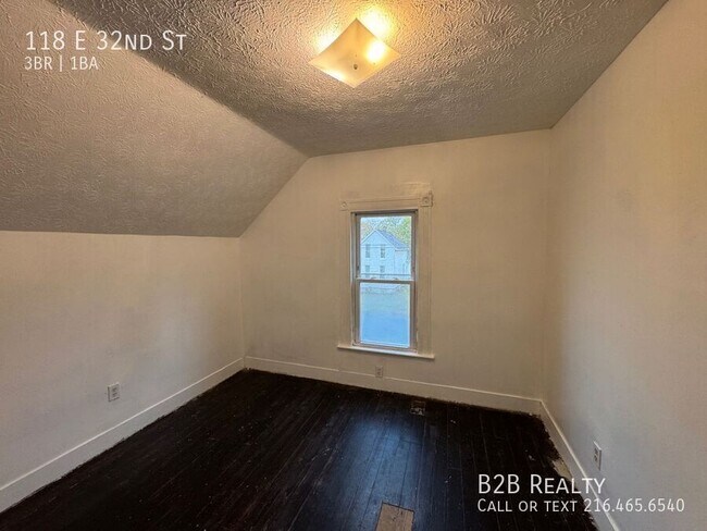 Building Photo - 118 E 32nd St