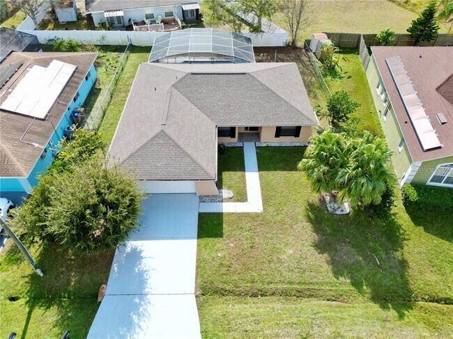 Building Photo - 620 Heraldo Ct