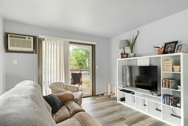 Building Photo - 271 Shannon Ct