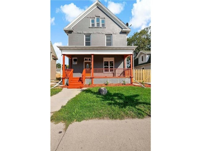 Building Photo - 2928 Emerson Ave N