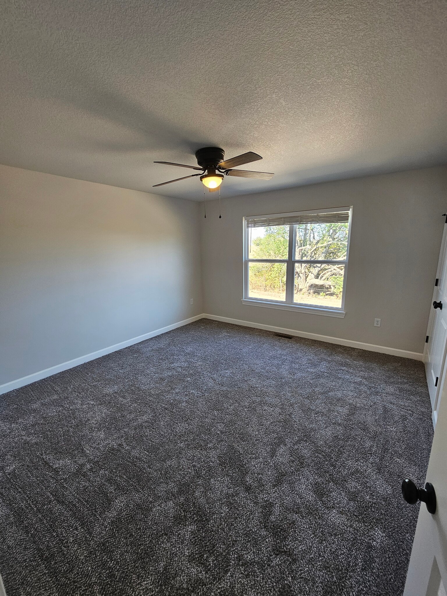 Building Photo - 357 SE 70 Rd