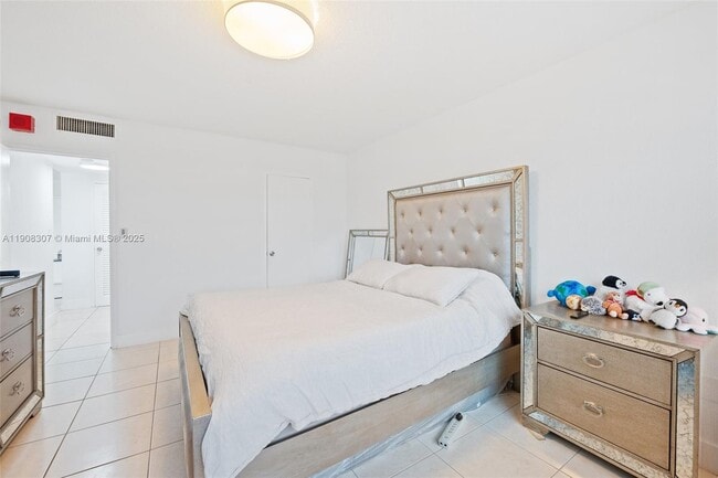 Building Photo - 1865 79th Street Causeway