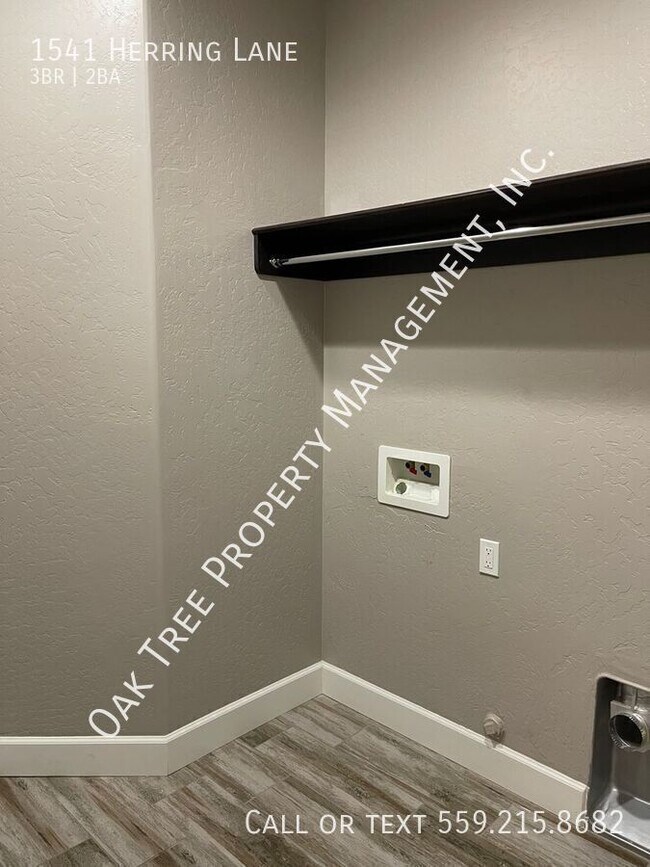 Building Photo - 1541 Herring Ln