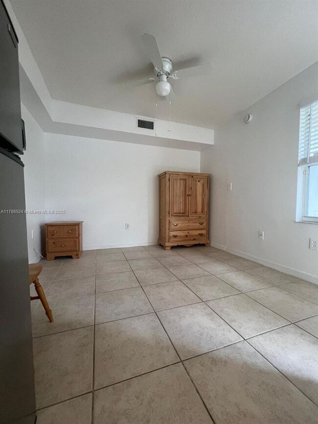 Building Photo - 15709 SW 90th Terrace